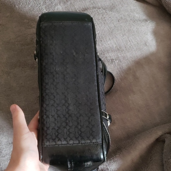 Coach purse - Picture 2 of 6